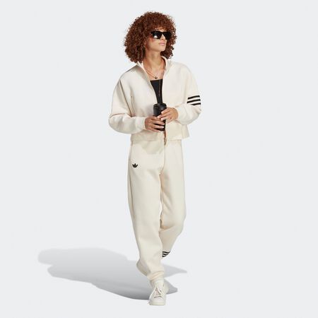 adidas Originals adicolor Neuclassics Jacket wonder white Track Jackets  online at SNIPES